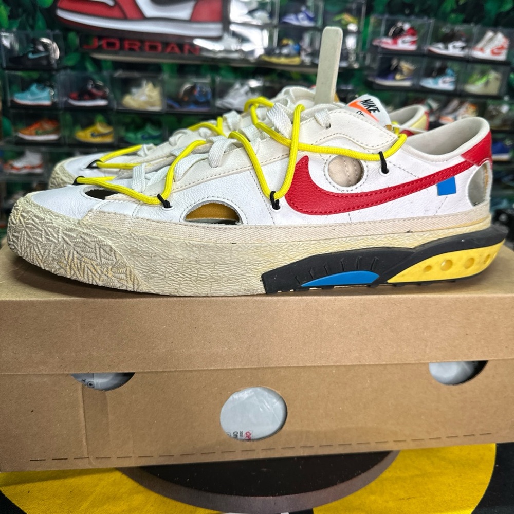 Nike Blazer Low ‘77 Off-White University Red Size 10.5M/12W